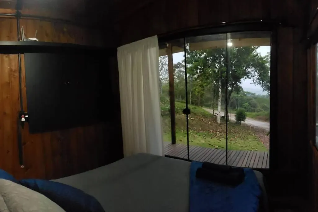 Casa de Férias Cabana Em Meio A Natureza Com Piscina. Vila Rodeio